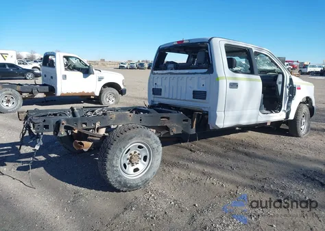 2017 Ford F-250 Xl z USA, uszkodzony, nr VIN 1FD7W2B68HEC90492